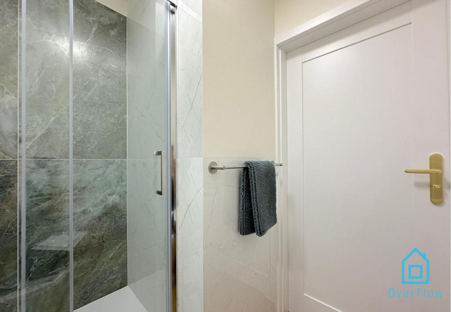 Seredino Green Apartment- Modern Comfort In A Quiet Location, 5 Minutes To Gdansk Old Town & Seaside 외부 사진